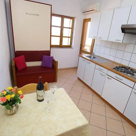 Lägenhet In With Sea View, Balcony, Air Conditioning, Wifi 3598-3 *