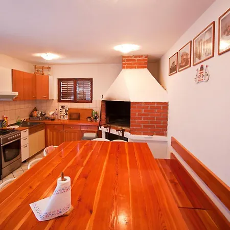 Lejlighed In With Sea View, Balcony, Air Conditioning, Wifi 3598-3 Privlaka (Zadar)