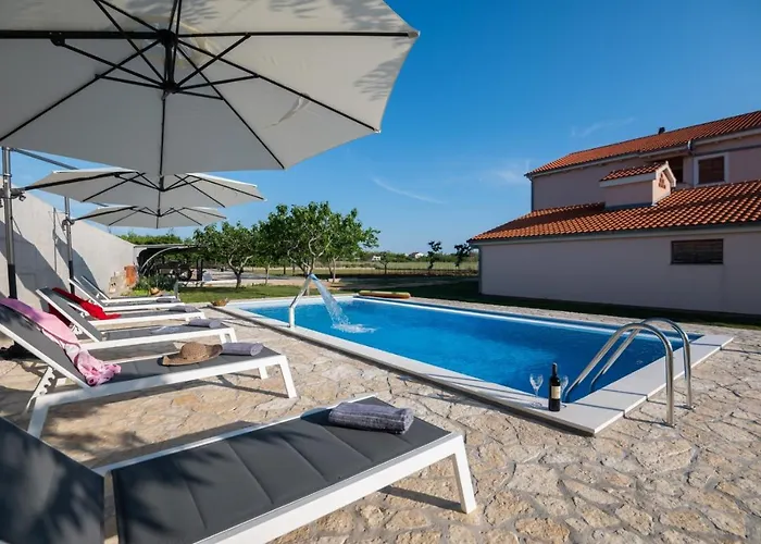 Appartamento In With Sea View, Balcony, Air Conditioning, Wifi 3598-3 Privlaka (Zadar)